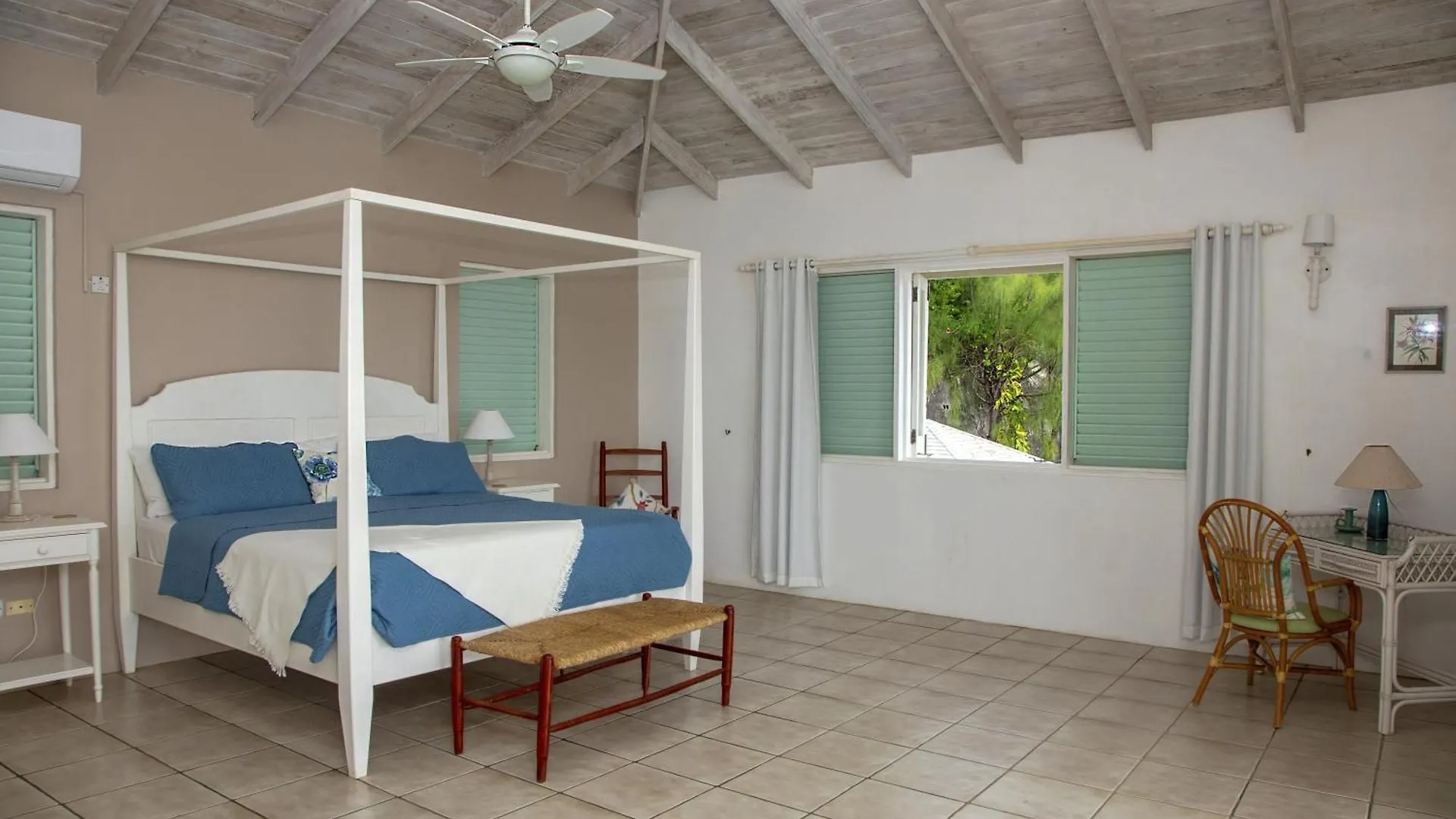 Zephyr Hill - 4 Bedroom Villa With Awe Inspiring Views Villa Cap Estate