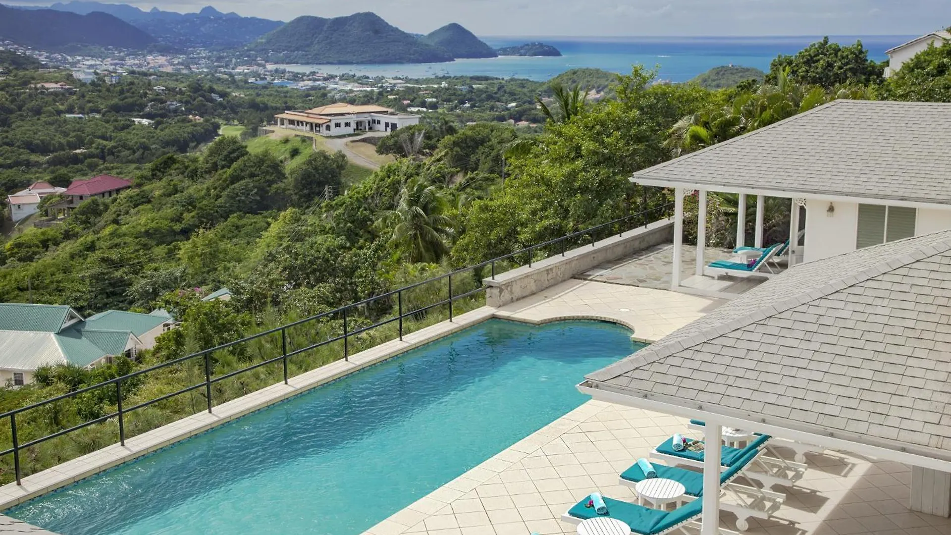 Zephyr Hill - 4 Bedroom Villa With Awe Inspiring Views Villa Cap Estate