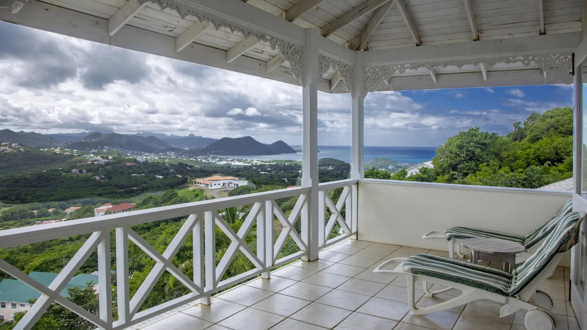 Cap Estate Zephyr Hill - 4 Bedroom Villa With Awe Inspiring Views Villa סנט לוסיה